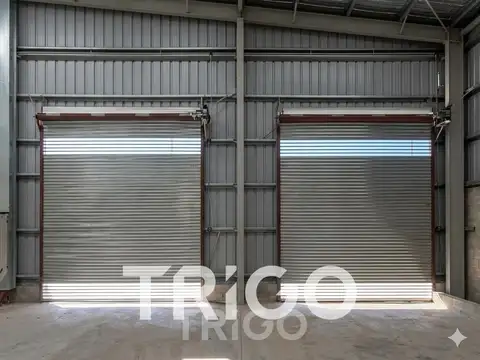 Depósito industrial en alquiler 2800m2 cubiertos   playa   dock de carga en Polo industrial Ezeiza