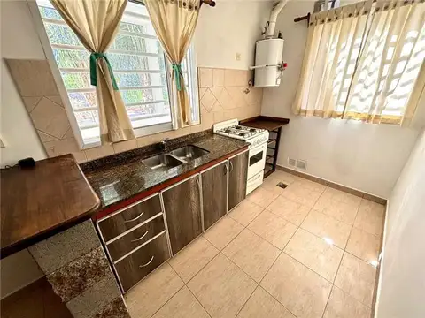 Departamento en Alquiler en Banfield, $ 500.000