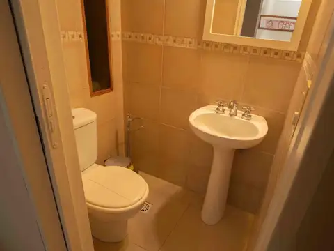 Casa y lote, en Barrio CUBE en Venta