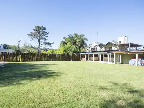 Calle 14 esquina calle 8 - Casa y Lote en venta!