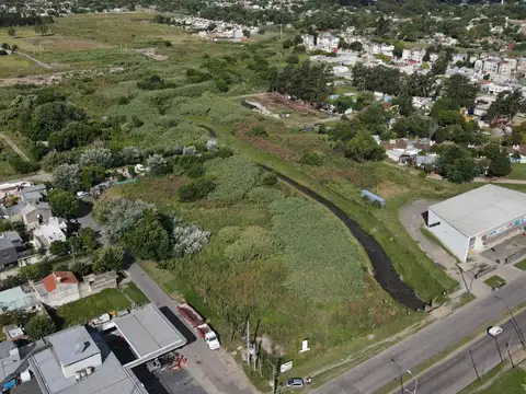 HECTAREAS Y LOCALES EN VENTA EN LA PLATA