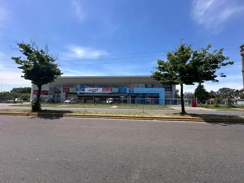 Avenida 7 e/ 85 y 85 bis, Villa Elvira La Plata