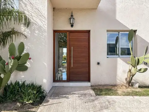 Casa en Venta en Vila Marina, USD 290.000