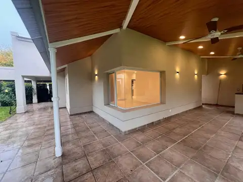 Casa en Venta en Funes, USD 950.000