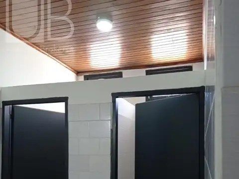 Local en Venta 35 años