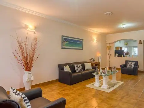 General Martín Miguel de Güemes  al 3400