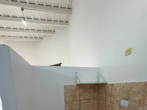 Depto Tipo Casa Monoambiente con 1 baño