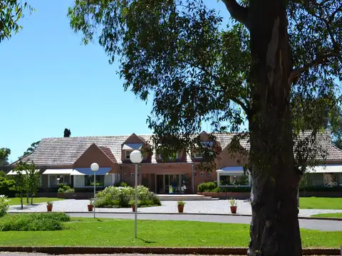 LOS CARDALES COUNTRY CLUB