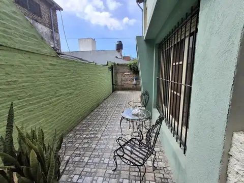 Depto Tipo Casa en Venta de 4 dormitorios