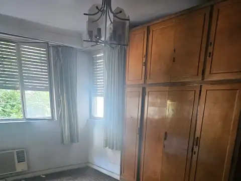 Depto Tipo Casa en Venta 80 años