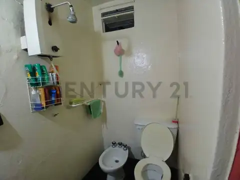 Venta casa pasillo a remodelar en Barrio Parque, Rosario