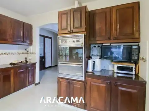 Casa en Venta en Barrio Uno, USD 385.000