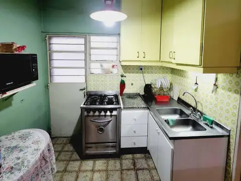 CASA EN LOTE PROPIO DE 4 AMBIENTES