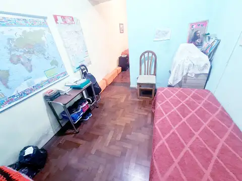 OPORTUNIDAD  CASA EN HAEDO SUR 140M2,SUBDIVIBLE EN 2 PH, 5AMB.4DORM. COCHERA,PATIO,PISCINA-TERRAZA