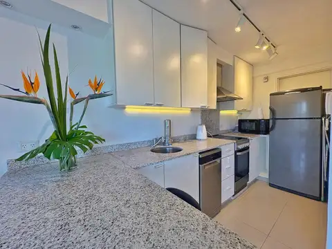 Alquiler Depto 2 Amb, Amoblado c/Balcón, John Kennedy al 2800, Palermo.