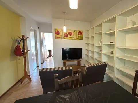 DEPARTAMENTO 2 AMBIENTES CON COCHERA CUBIERTA