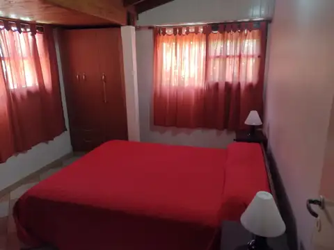 Casa en Alquiler Temporal con 1 cochera