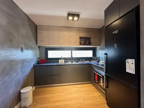 TRIPLEX EN VENTA A ESTRENAR EXCELENTES ACCESOS