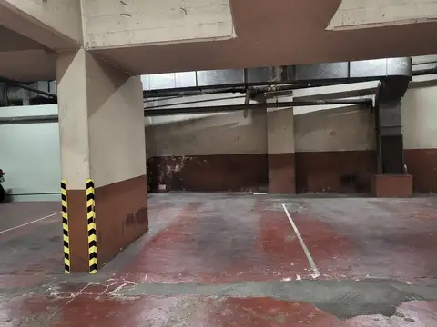 VENTA COCHERA FIJA CUBIERTA RECOLETA Seg 24hs