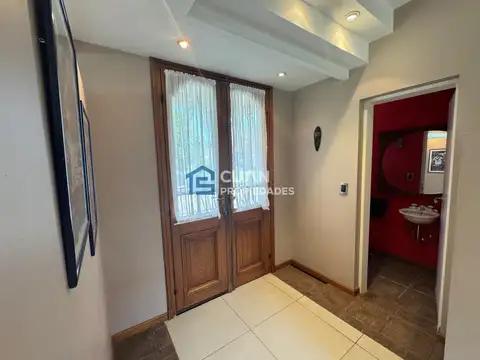 Casa en Venta en El Establo, USD 385.000