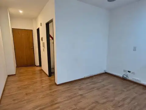 Oficina 2 ambientes con 1 baño