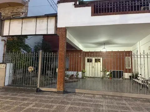 Casa en Alquiler en Lomas del Mirador, $ 2.900.000