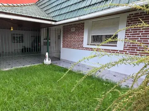 Casa 4 ambientes a reciclar en Venta en Gerli, Avellaneda, G.B.A. Zona Sur