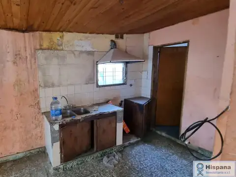 RETASADA!Casa y local en venta, sobre la calle Arteaga. En Manuel Alberti, Pilar. Ideal inversores 