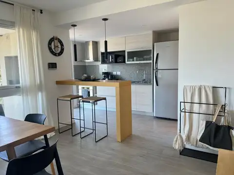 Piso 3 ambientes con cochera, vista al mar y Golf Playa Grande