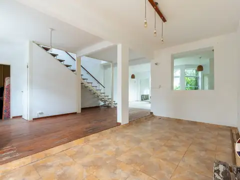 Depto Tipo Casa 5 ambientes con 3 baños