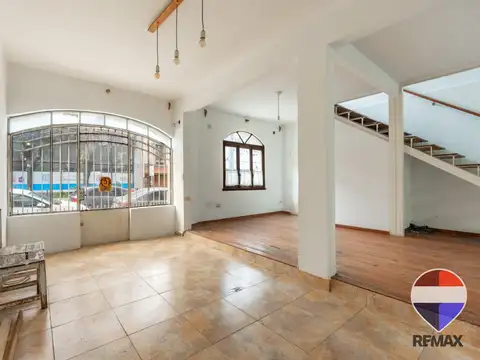 Depto Tipo Casa en Venta con 1 cocheras