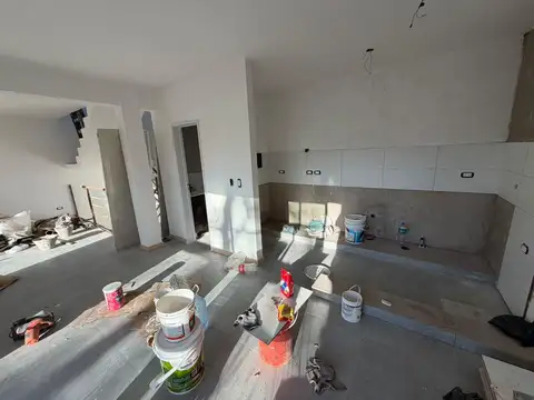 Depto Tipo Casa 3 ambientes con 3 baños