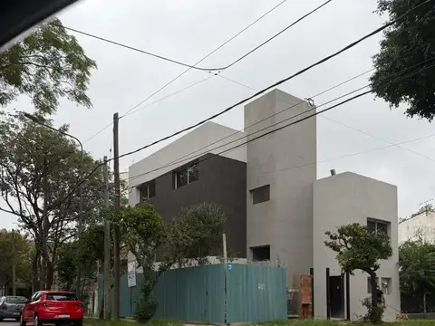 PH a estrenar  con cochera ,jardín y terraza