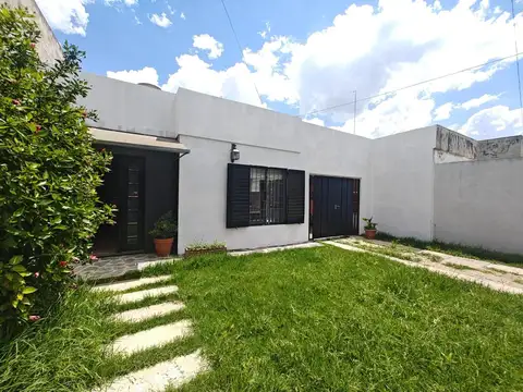 Depto Tipo Casa en Alquiler de 3 ambientes