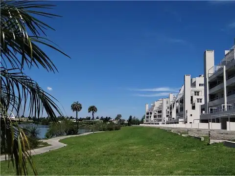 Departamento en Venta con 2 cocheras