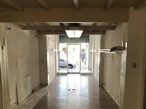 Local en Venta 80 años