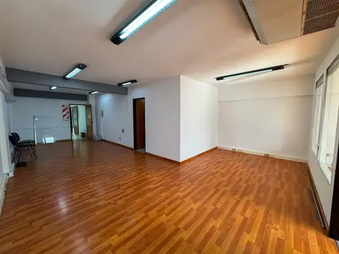 Oficina en Alquiler en Monserrat, $ 700.000