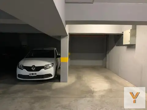 Cochera en venta - 14Mts2 - Ituzaingó Centro