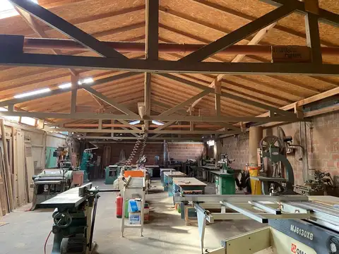 Venta Casa, Departamentos, Metalúrgica y Local Comercial.