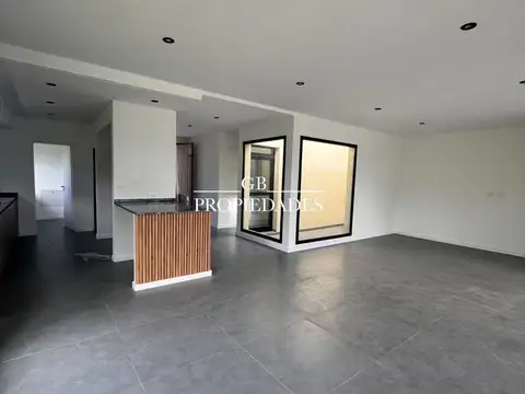 Casa en Venta en Pilar Del Este - Santa Sofia, USD 190.000
