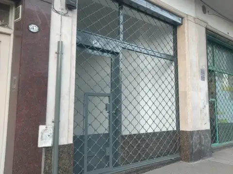 LOCAL EN ALQUILER IMPECABLE