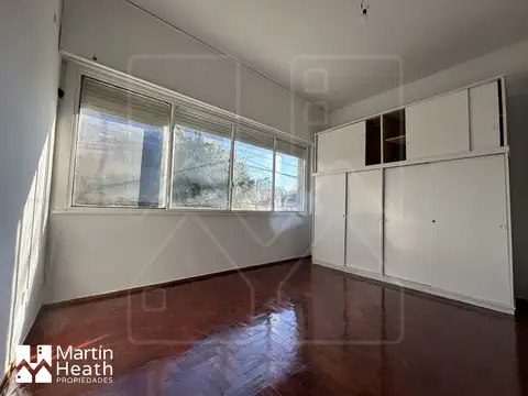 Depto Tipo Casa en Alquiler de 3 ambientes