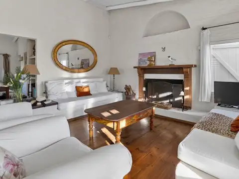 Casa de 4 dormitorios en el Pueblo de Jose Ignacio