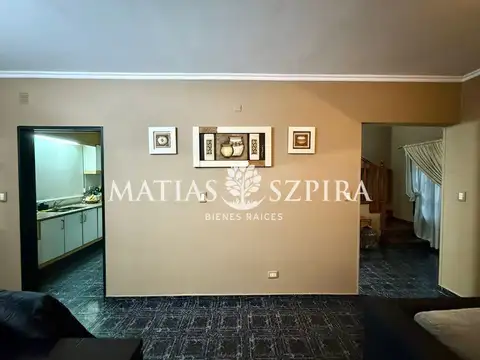 Casa en Venta con 1 cochera