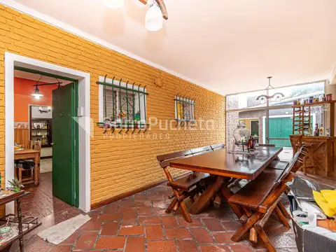 Casa 3 ambientes con 1 baño
