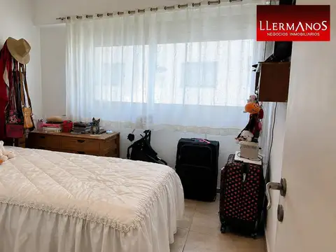 Departamento 4 ambientes con 2 baños