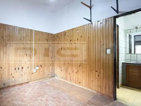 Depto Tipo Casa en Venta 60 años