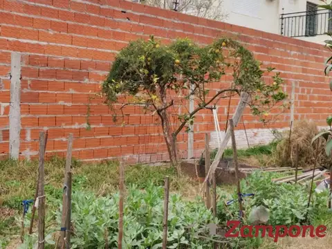 Terreno en Venta en Barrio Marina, USD 180.000