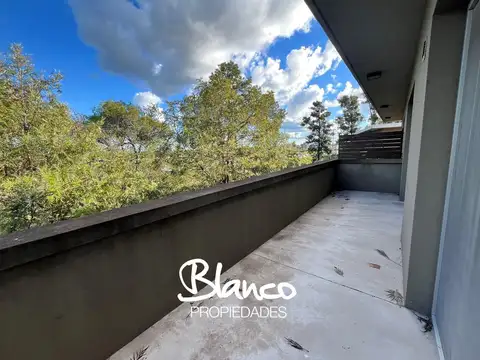 Departamento en Alquiler con 1 cocheras