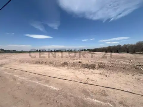 Century21Lopez Vende Terreno de 4500mts Ideal Emprendimiento Inmobiliario, Depositos o Galpones.